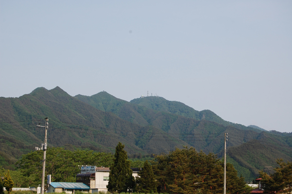 ファイル:十二神山.jpg