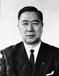 山崎権三.jpg