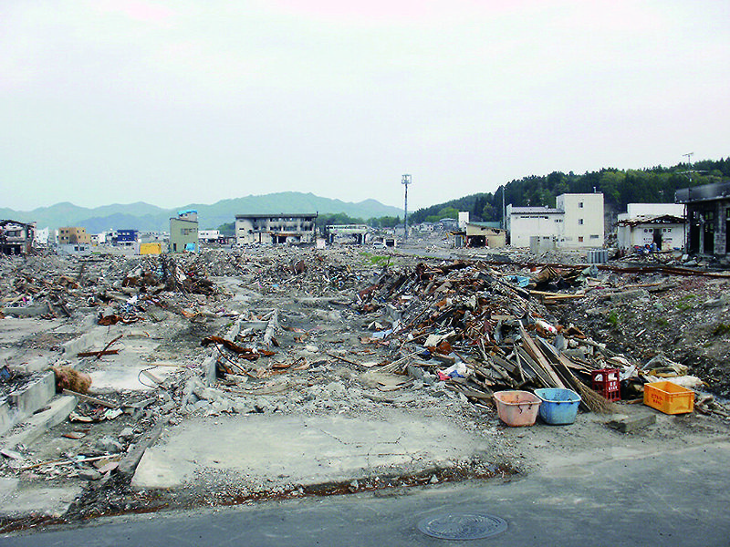 ファイル:警察 駅裏.jpg